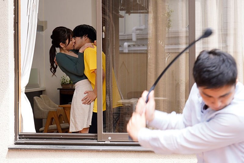 Cô vợ dâm lén vụng trộm cùng tình nhân khi chồng đang ở nhà
